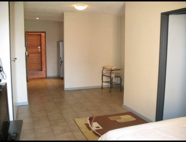 0.5 BEDROOM APARTMENT FOR SALE IN HATFIELD